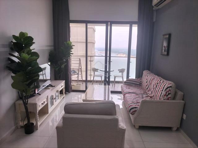 Bay Laurel @ Country Garden Danga Bay 1