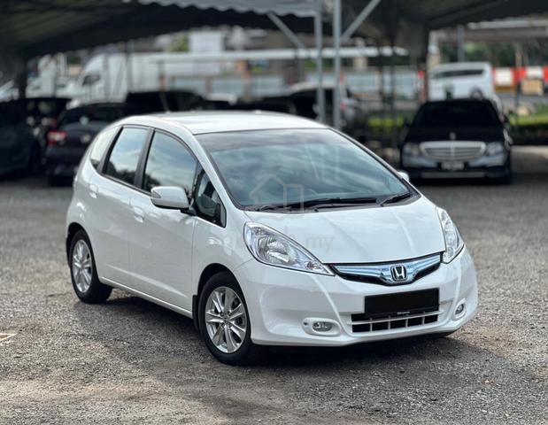 2013 Honda JAZZ 1.3 (HYBRID) FACELIFT (A) - 1