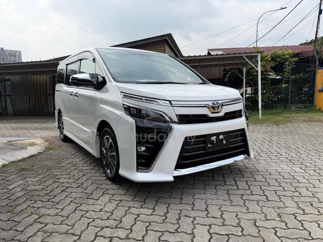 2022 Toyota VOXY ZS KIRAMEKI III 2.0 (A) - 2