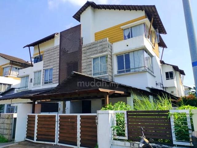 3 Storey Semi-D Laman Seri Seksyen 13 Shah Alam 24% BELOW MARKET 🔥 1