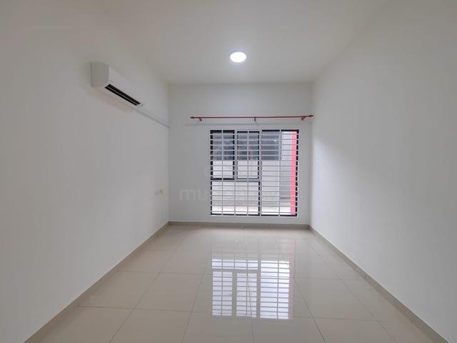 Avia Plus, Bandar Country Homes 1