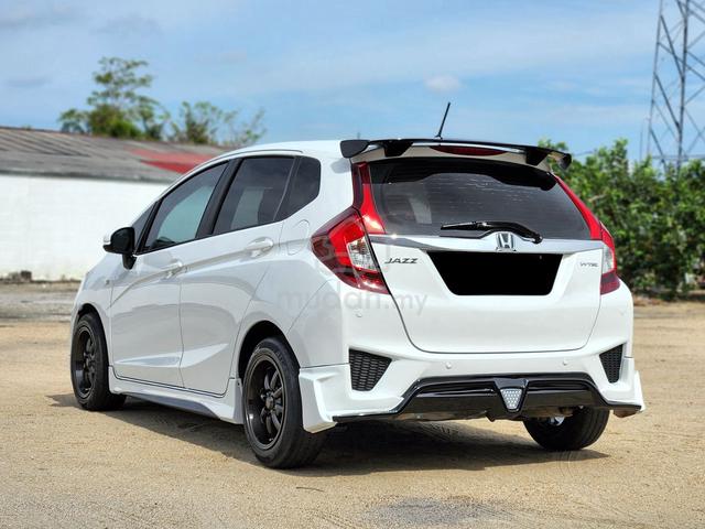 2015 Honda JAZZ 1.5 FACELIFT E (A) 5 THN WARRANTY - 3