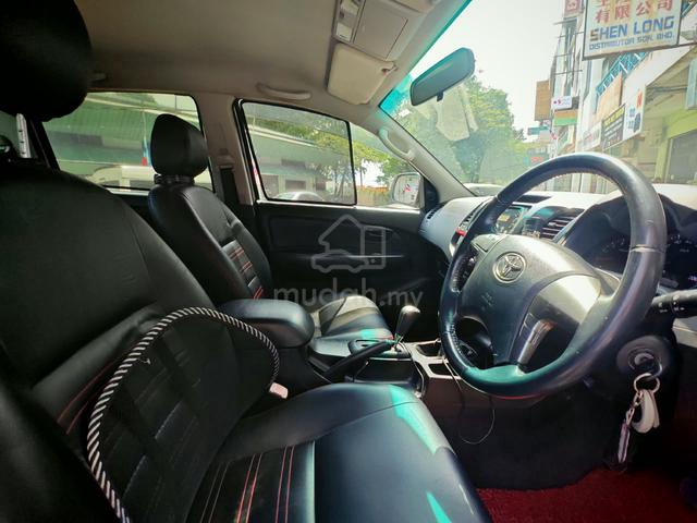 2015 Toyota HILUX 3.0 G TRD SPORTIVO MY14 KUN26R - 4