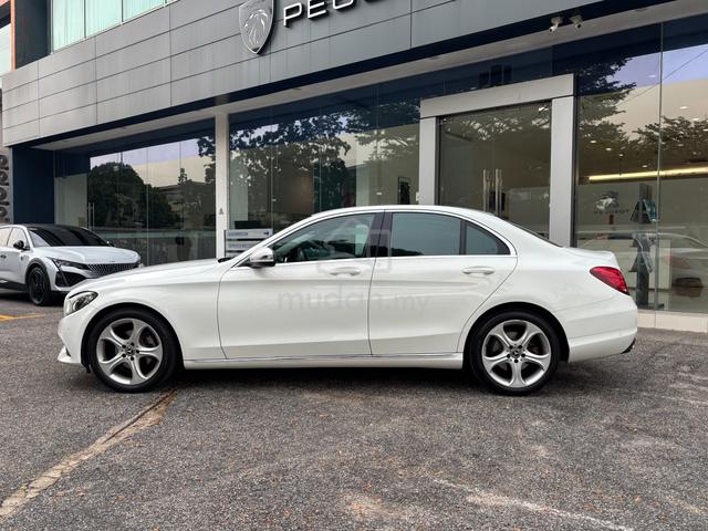 2017 Mercedes Benz C200 2.0 AVANTGARDE 9 Speed - 3