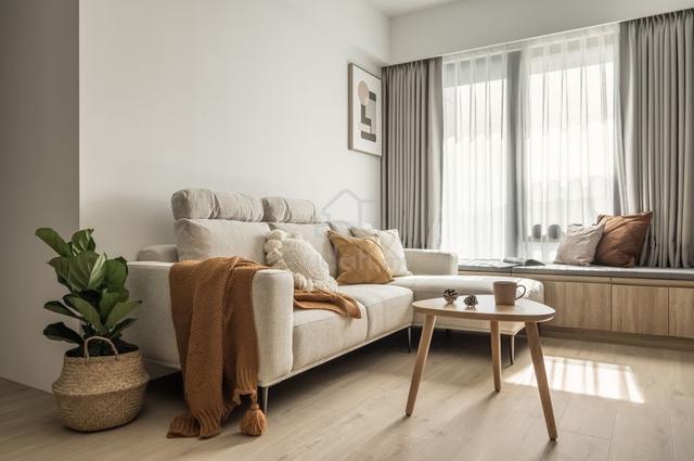 PARIS Designer Condo 339K 2-3 Rooms @ Direct MRT/LRT Near Mid Valley ! 1