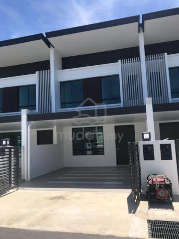 Park Residence Sugud 2 Storey Intermediate House For Sale 1