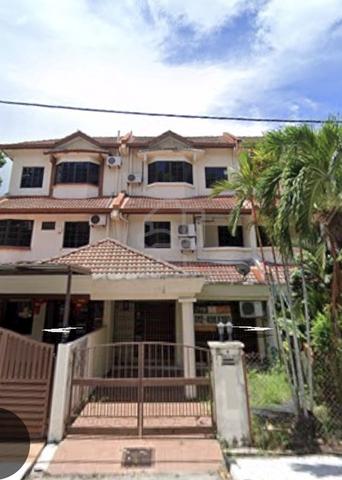 2.5 storey workers stay 1