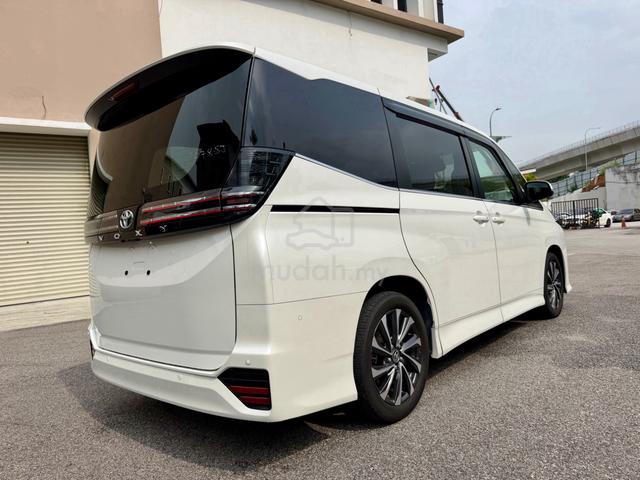 2022 Toyota VOXY 2.0 SZ SIDE STEP 360CAM HUD DIM - 2