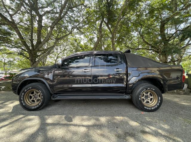 2010 Toyota HILUX 2.5 G FACELIFT DOUBLE CAB (A) - 5