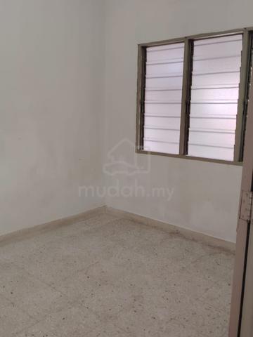 Vacant House Bukit Desa Single Storey Kepong Kuala Lumpur for rent 3