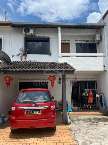 Johor Jaya. Super cheap Double Storey Terrace House 1
