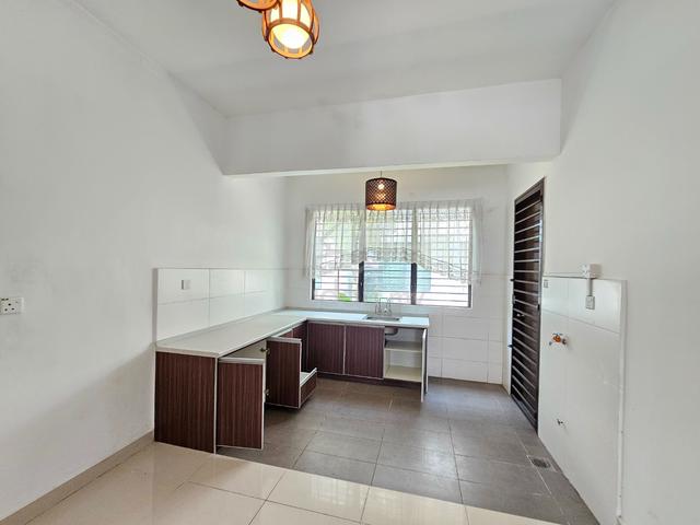 Partly Furnish 2.5sty Teres House Ken Rimba Jimbaran Shah Alam Lrt3 1