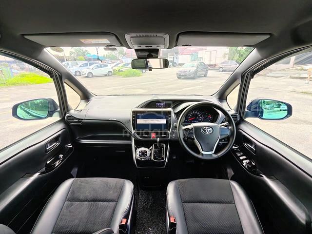 2021 Toyota VOXY 2.0 ZS KIRAMEKI III (A) - 5