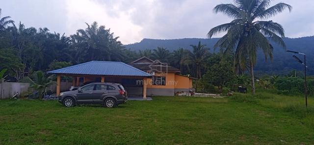 tanah dan rumah untuk dijual 1