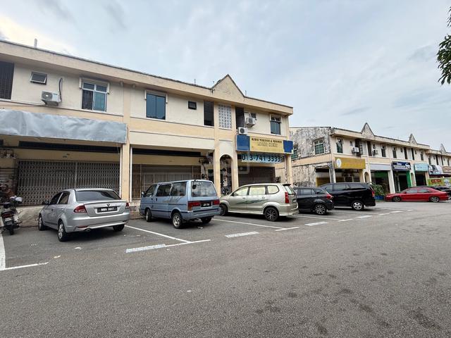 Skudai Tmn Pulai Utama 22x70sqft End lot Ground Floor Unblock view 1