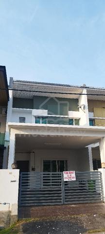 DOUBLE STOREY HOUSE for rent IN IM 1 1