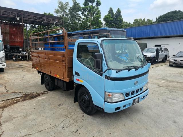 Toyota BU301 10kaki Cargo Siap Pagar 4 Tayar - photo 2 of 6
