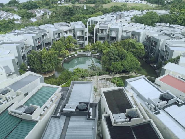 Mirage By The Lake 1