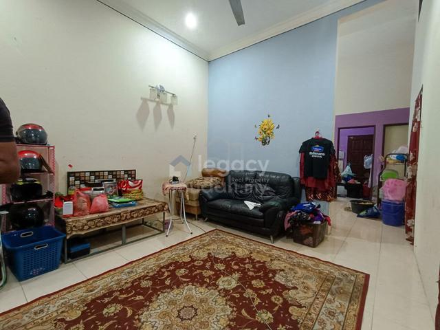 Rumah 4 Bilik Murah di Bandar Universiti Seri Iskandar. 2