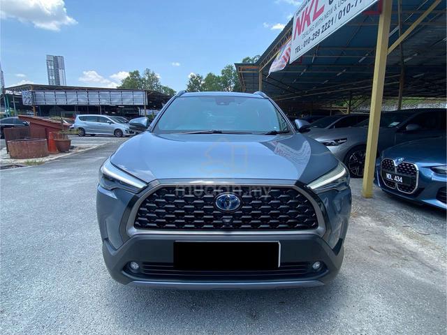 Toyota COROLLA CROSS 1.8 HYBRID 18K KM MADE 2024 - 3