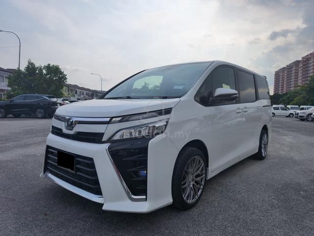 2019 Toyota VOXY 2.0 X FACELIFT 8 SEATER - 4