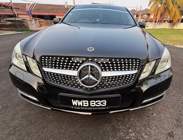 W212 Mercedes Benz E-CLASS 1.8 200 CGI BLUEEFCY - 1