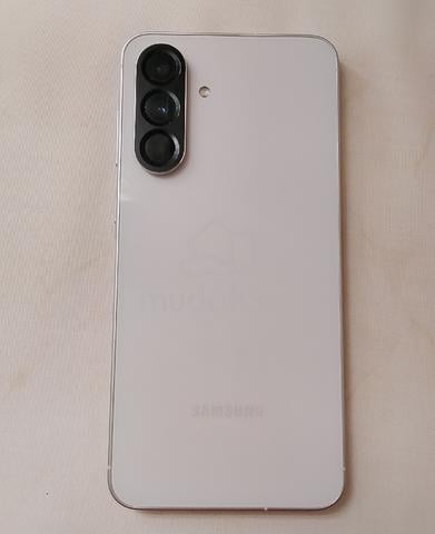 Carousel Image Selected