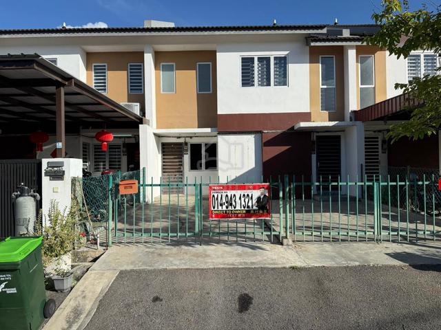 Bukit Banyan Town House Ground Floor For Rent 1