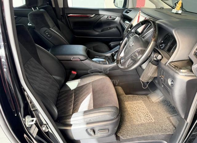 All Original**2017 Toyota VELLFIRE 2.5 ZG (A) - 4