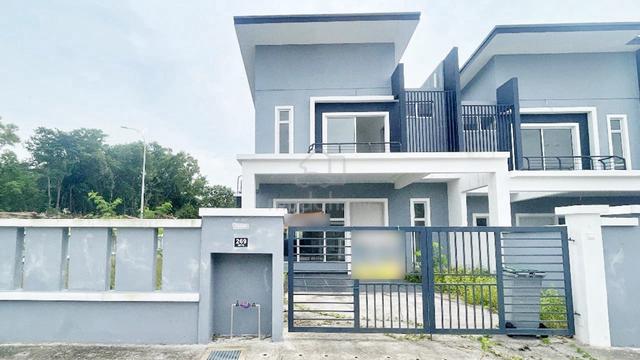 [Corner Lot] Residence 5, Bandar Springhill 1