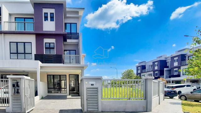 Townhouse Lebuh Puteri 2 Bandar Bukit Mahkota Kajang 1