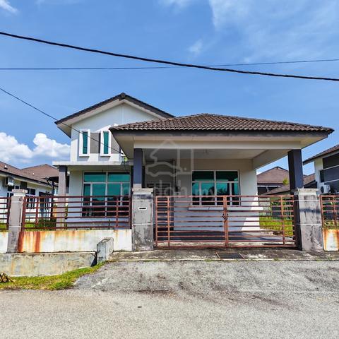 Banglo Setingkat Taman Senimas, Kuala Pilah 1