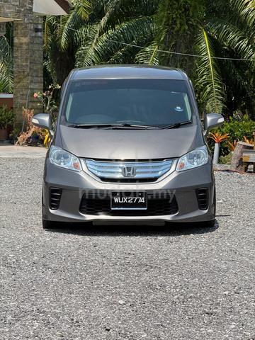 2010 Honda FREED 1.5 E (A) - 4
