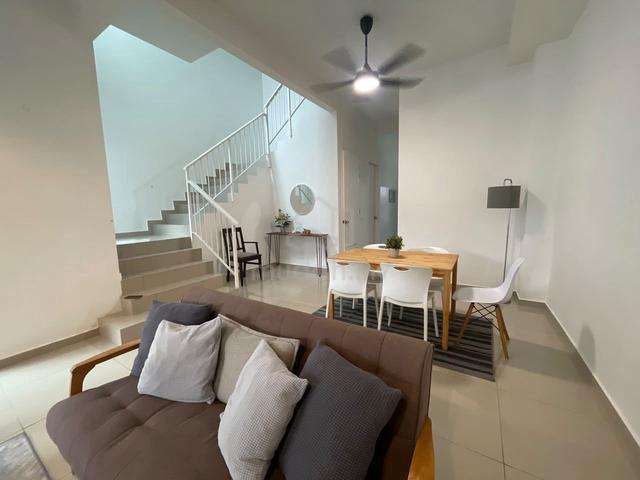 R2350/Eco Tropics/Jalan Eko Tropics/Double Storey/Fully Furnished/4bed 1