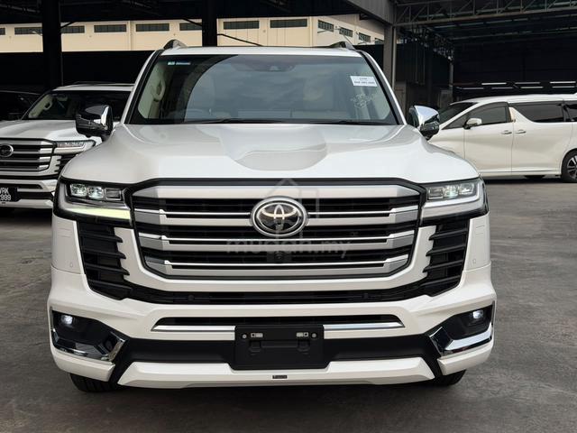 2024 Toyota LANDCRUISER 3.4 ZX 8K km only 5A RDL - 4