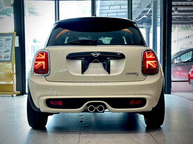 UNREG 2021 Mini COOPER S 2.0 3 Doors HUD Grade 5A - 4