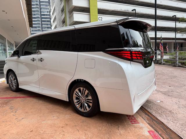 2024 Toyota ALPHARD 2.5 Z BEST OFFER IN TOWN - 4