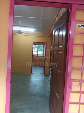 Rumah Pangsa Taman Layang-Layang 1