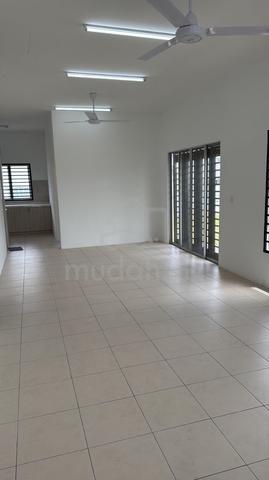 Single Storey Corner FREEHOLD | Desira Precinct 3 | Gated & Guarded 1
