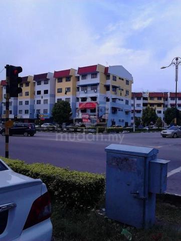 Rumah Pangsa Batu Berendam 1