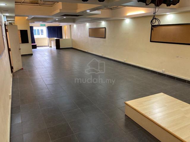 Melaka Raya 3 Storey Shop Lot For Sale 1