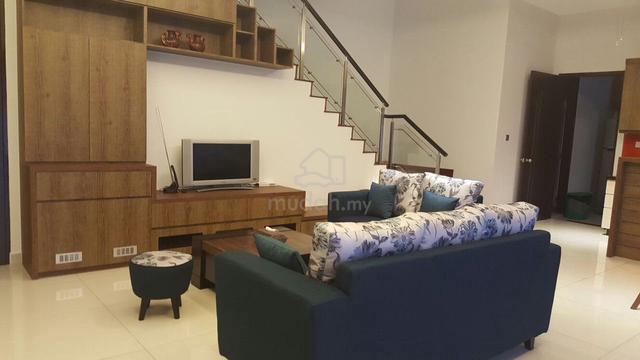 [Renovated] 2 Storey Cluster 5Bed Canal Garden South Horizon Hills 1