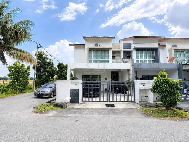RARE UNIT ENDLOT&EXTRA LAND@2 Storey Terrace SP3 Bandar Saujana Putra 1