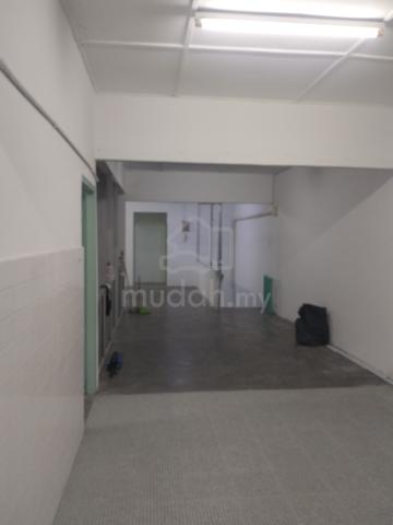 First floor shop office in jln muhibbah 3 kajang for rent 1