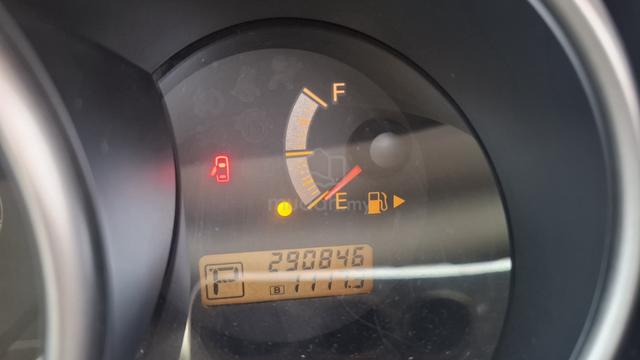 2011 Nissan GRAND LIVINA 1.6 CLASSIC/COMFORT (A) - 4