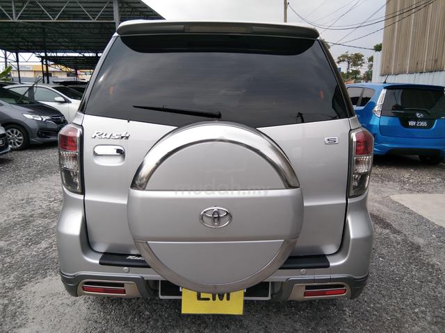 R/2012/Toyota RUSH 1.5 S FACELIFT (A) BLACK INSIDE - 5