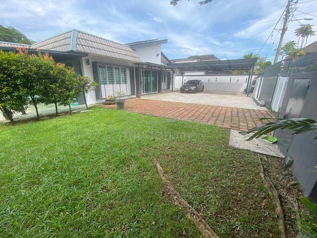 NON BUMI! Corner Lot 1 Storey Bungalow, Seksyen 4, Petaling Jaya 1