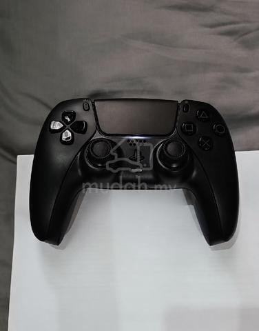 PS5 Black Controller  - photo 2 of 2