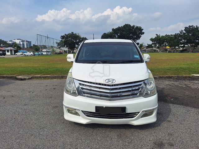 2011 Hyundai GRAND STAREX 2.5 ROYALE (A) - 4