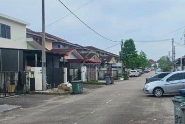 Gelang Patah Taman Nusantara Jln Nusaria L.M.Cost Double Storey House 1